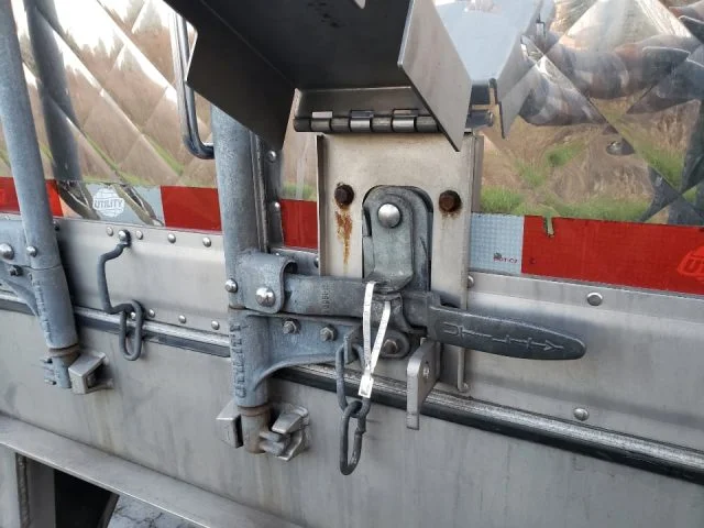 RM Trucking Trailer Lock